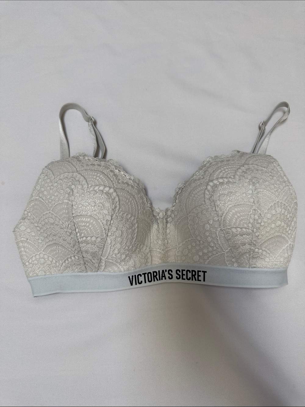 Victoria's Secret Ivory Lace Padded Bra 34D